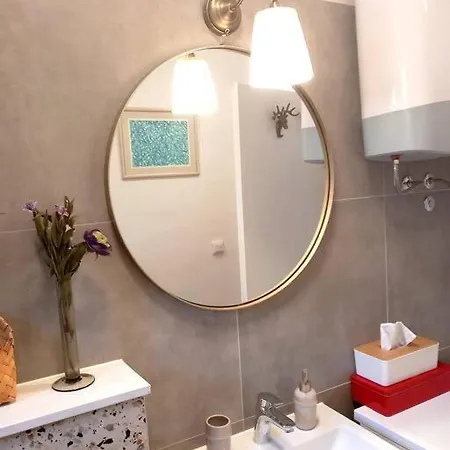 Petra's House Komaji