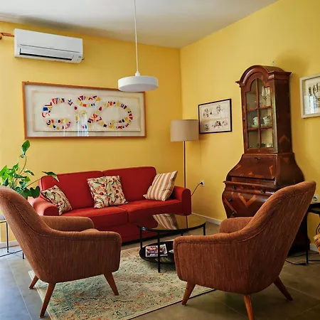 Petra's House Komaji