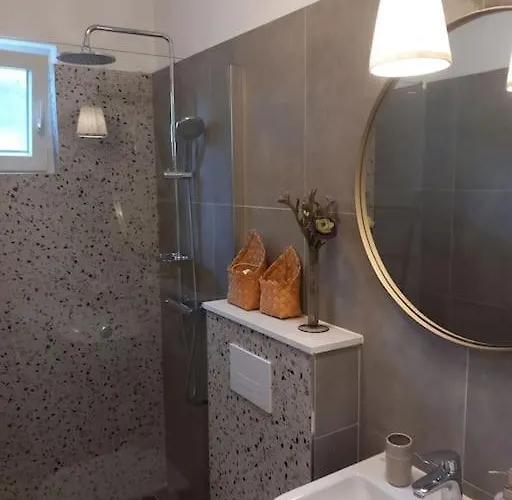 Petra's House * Komaji