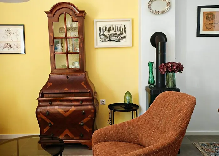 Petra's House * Komaji